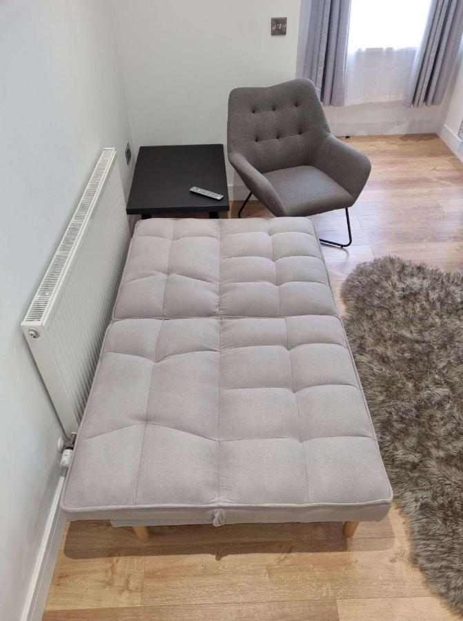 Lmk, Spacious 1 Bedroom Ground Floor Apartment, Ev Charger, Free Parking Wi-Fi, Great Location Belfast Extérieur photo