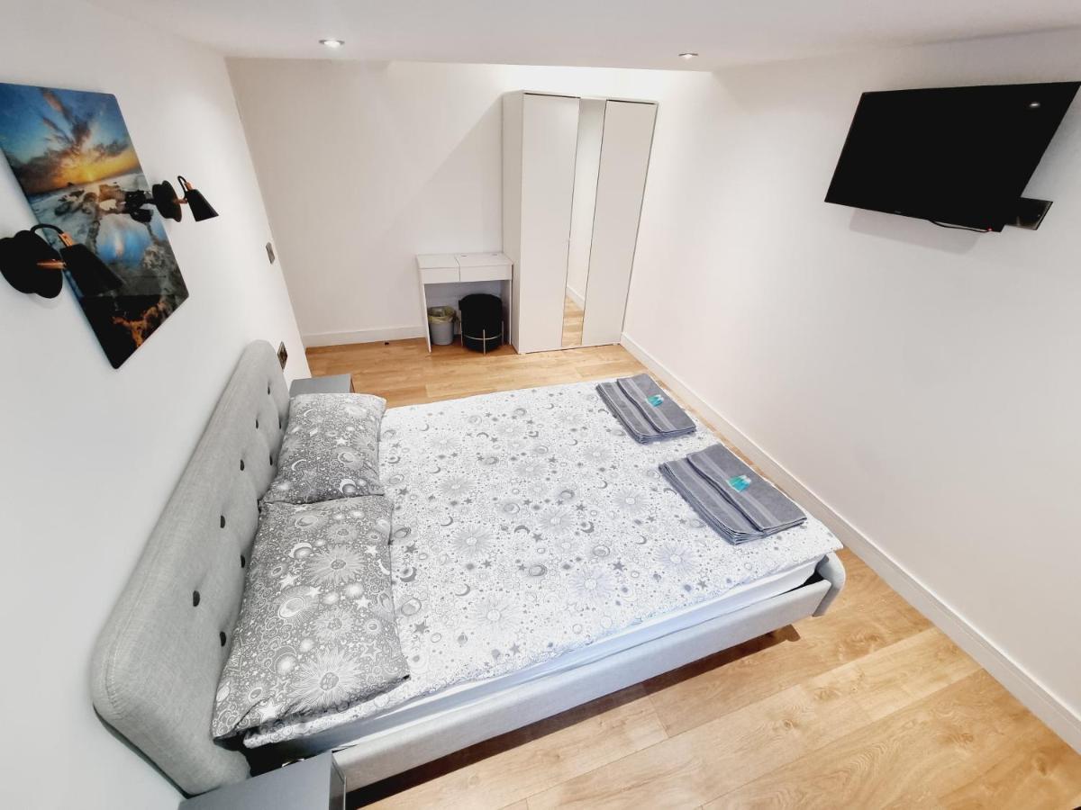 Lmk, Spacious 1 Bedroom Ground Floor Apartment, Ev Charger, Free Parking Wi-Fi, Great Location Belfast Extérieur photo