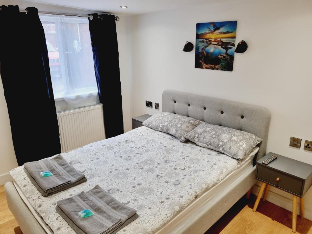 Lmk, Spacious 1 Bedroom Ground Floor Apartment, Ev Charger, Free Parking Wi-Fi, Great Location Belfast Extérieur photo