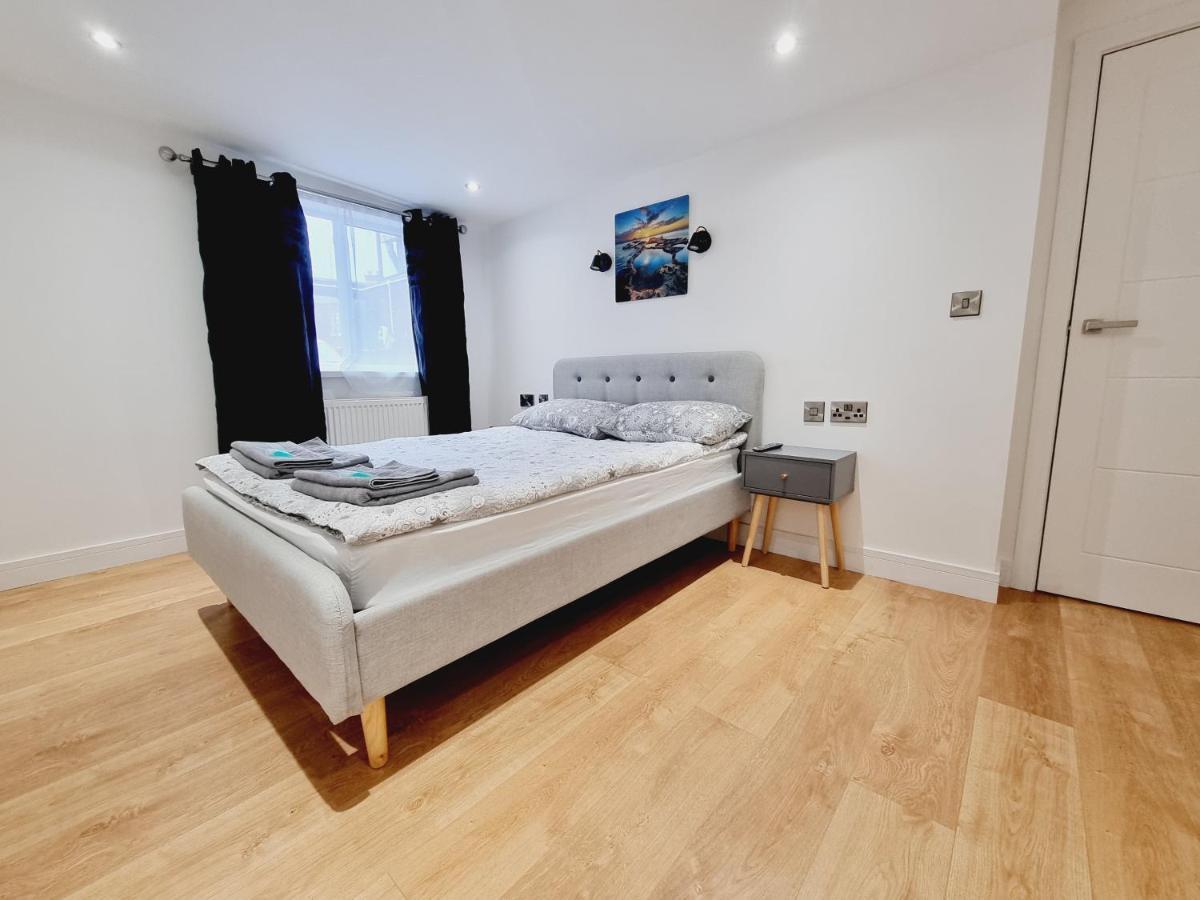 Lmk, Spacious 1 Bedroom Ground Floor Apartment, Ev Charger, Free Parking Wi-Fi, Great Location Belfast Extérieur photo