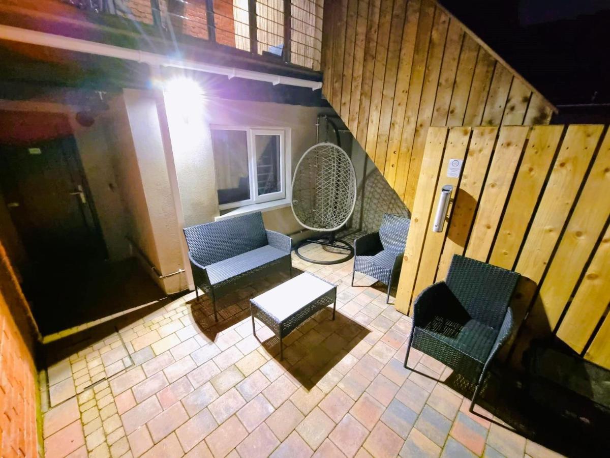 Lmk, Spacious 1 Bedroom Ground Floor Apartment, Ev Charger, Free Parking Wi-Fi, Great Location Belfast Extérieur photo